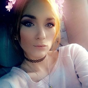 Meet your Posher, Rebekah